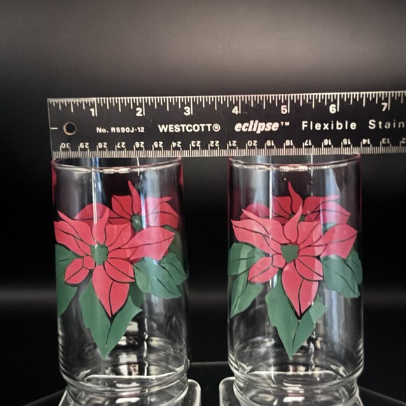 (2) Vintage Indiana Glass Red & Green Poinsettia Glass Tumbler Christmas Holiday - Picture 5 of 5